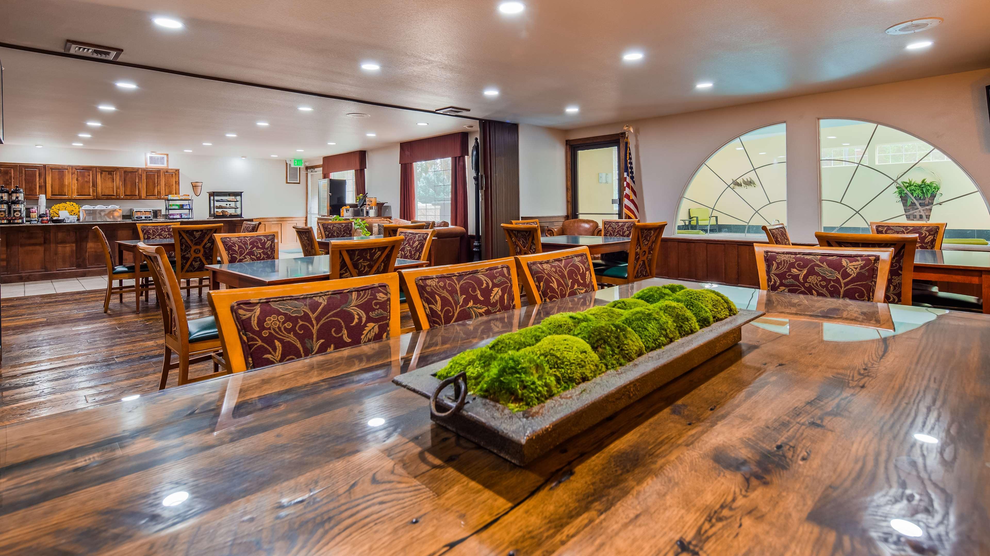 Best Western Newberry Station La Pine Ngoại thất bức ảnh