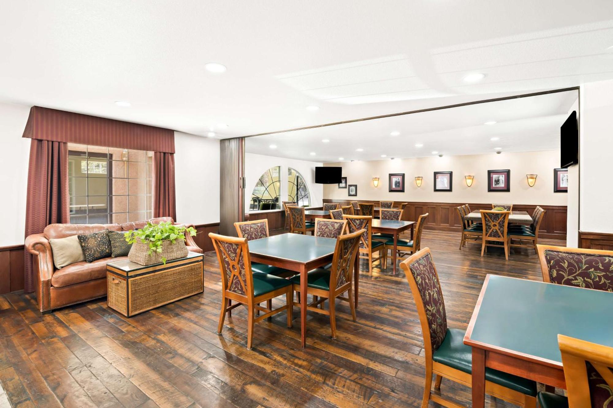 Best Western Newberry Station La Pine Ngoại thất bức ảnh